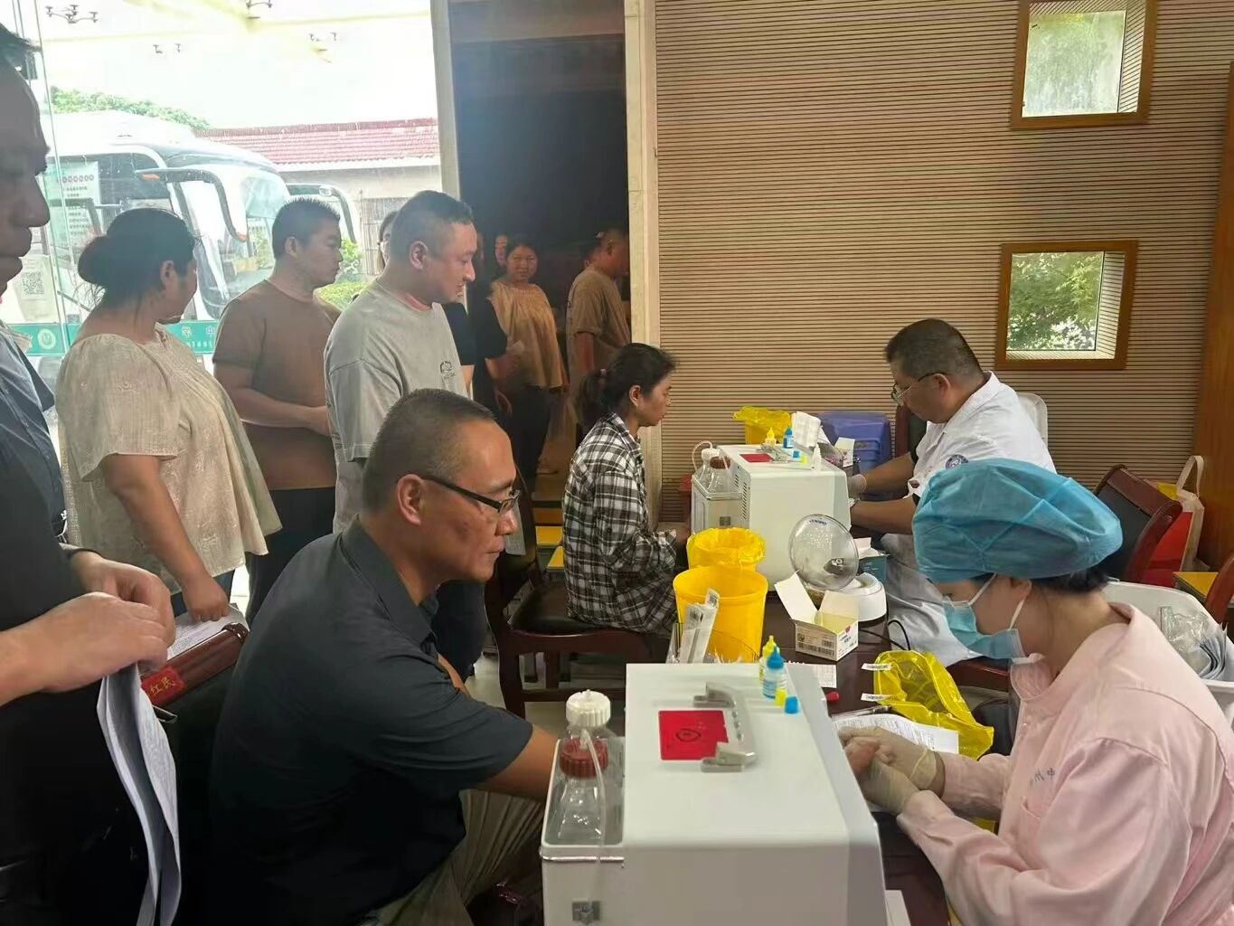 氾水镇组织开展2025年度无偿献血暨造血干细胞采样登记活动1